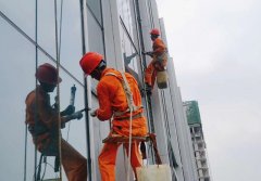 成都龍湖上城高空外墻防水作業